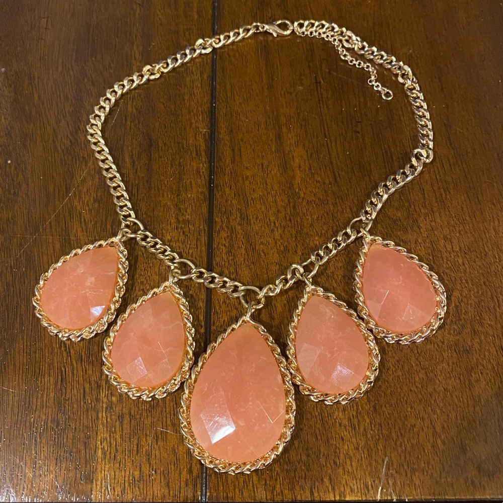 Statement necklace